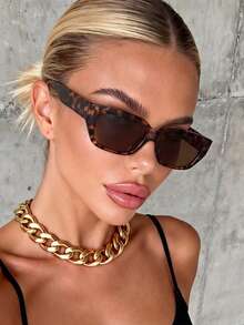 1 Pair Women's Small Frame Leopard Print Brown Fashion Sunglasses, Suitable For Outdoor Activities, Travel, Sports Style, Driving, Beach, Electronic Music Festival, Outfits, Vacation Vibes, Family Outings, Golf, Hiking, Elegant Look, Street, Fishing - Leopard Tea - View 4