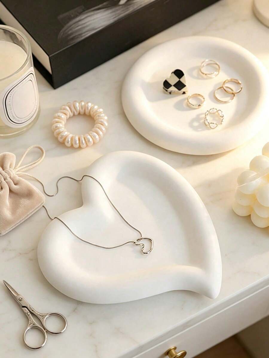 White Ceramic Ring Tray, Jewelry Tray, Ceramic Decorative Tray For Ladies' Weddings And Birthdays (White), Ring Storage Box, Fashionable Storage Box, Decorative Tray, Creative Home Decoration, Keys, Earrings, Necklaces, Soap, Aromatherapy Tray - Multicolor - View 1