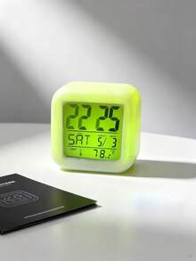 Reloj despertador electrónico con cambio de color, pantalla de temperatura y humedad, semana, función silenciosa y de repetición, reloj de escritorio para estudiantes - 1PC - View 9