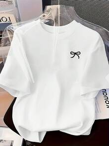 Soft 100% Cotton T-Shirt. New Women's Fashion Design With A Round Neck And An Artistic Bow Print, Perfect For A Comfortable And Casual Outfit. This Versatile Short-Sleeved T-Shirt Is Breathable And Goes With Everything. - 白色 - 查看 6
