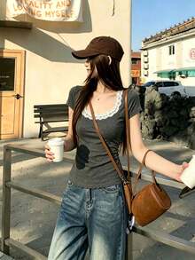 韓式極簡性感設計蕾絲拼接短袖女款修身顯瘦親膚短版上衣休閒夏季款 - 灰色 - 查看 5