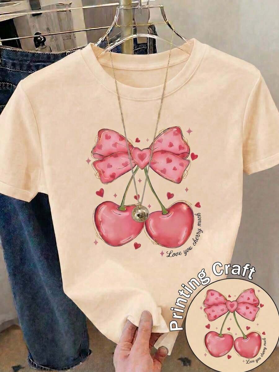 Camiseta casual de  de cuello redondo, manga corta, longitud regular, con estampado de cerezas y lazos, de tela de poliéster ligeramente elástica.