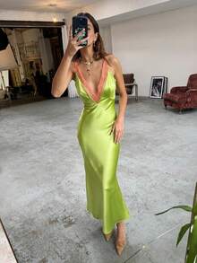 Vestido de tirantes de encaje, nueva colección verano 2026 estilo europeo y americano, escote en V sensual con bordes de encaje delicado. - Verde - Ver 7