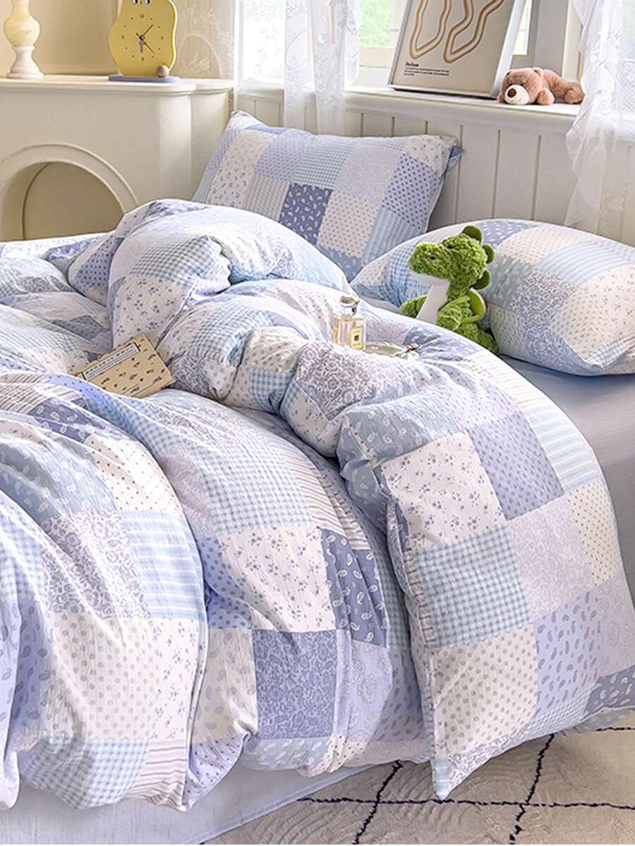 Bộ chăn ga gối 3 món in họa tiết hoa ghép mảnh, siêu mềm mại và thoáng khí, chất liệu microfiber cao cấp và vải gạc hai lớp, phù hợp cho mọi mùa. Có thể giặt máy, chống phai màu, chống xù lông, chống co rút. Phong cách đơn giản, tươi mới tạo nên không gian phòng ngủ quyến rũ. Bộ chăn ga gối dễ bảo quản, phù hợp với giường cỡ King/Queen/Full/Twin. Thích hợp cho nhà ở, ký túc xá, căn hộ, phòng khách, nhà nghỉ dưỡng và làm quà tặng. - Nhiều màu - Xem 1