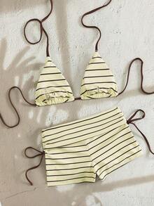 Conjunto de 2 piezas para mujer 2026, nuevo conjunto de top halter sin espalda con estampado aleatorio de rayas y shorts con lazo lateral para primavera/verano, elegante y sexy conjunto de bikini de moda para playa y resort - Amarillo claro - Ver 2