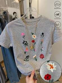 Envío gratis, entrega local enéxico, entrega en 4 días. Camiseta de manga corta para mujer, con cuello redondo y bordado floral colorido. - Gris Claro - Ver 1