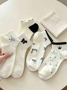 5 Paar süße Blumen-Trim Knöchelsocken für Frauen, hergestellt aus hochelastischem, atmungsaktivem Gewebe, weich und hautfreundlich, ohne Schwellen oder Enge, zarte Spitzenborte für einen süßen Look, minimalistisch aber stilvoll, vielseitig für Mary Janes, Loafer, Leinenschuhe, geeignet für den täglichen Weg zur Arbeit, Studenten, süße Outfits, bequem und modisch, ein unverzichtbarer, hochwertiger, vielseitiger Knöchelsocken. - Verschiedenfarbig - Übersicht 3