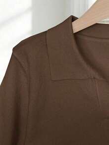 New 2026 Collection: Women's Solid Color Fitted Knit Blouse, Spring/Summer, White, Simple, Casual, With Roll Neck And Raglan Short Sleeves. Solid Color Blouses, Pink Blouses, Baby Pink Blouses. - 棕色 - 查看 4