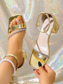 1 Đôi sandal cao gót quai hậu màu vàng thời trang được thiết kế dành riêng cho thanh thiếu niên, giày hè thanh lịch với thiết kế quai đính đá, mũi vuông tối giản, khóa điều chỉnh, phù hợp cho các bữa tiệc, lễ tốt nghiệp, sinh nhật, dã ngoại mùa hè. - Vàng - Xem 4