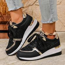 Women Field Sport Shoes - Color - View 8