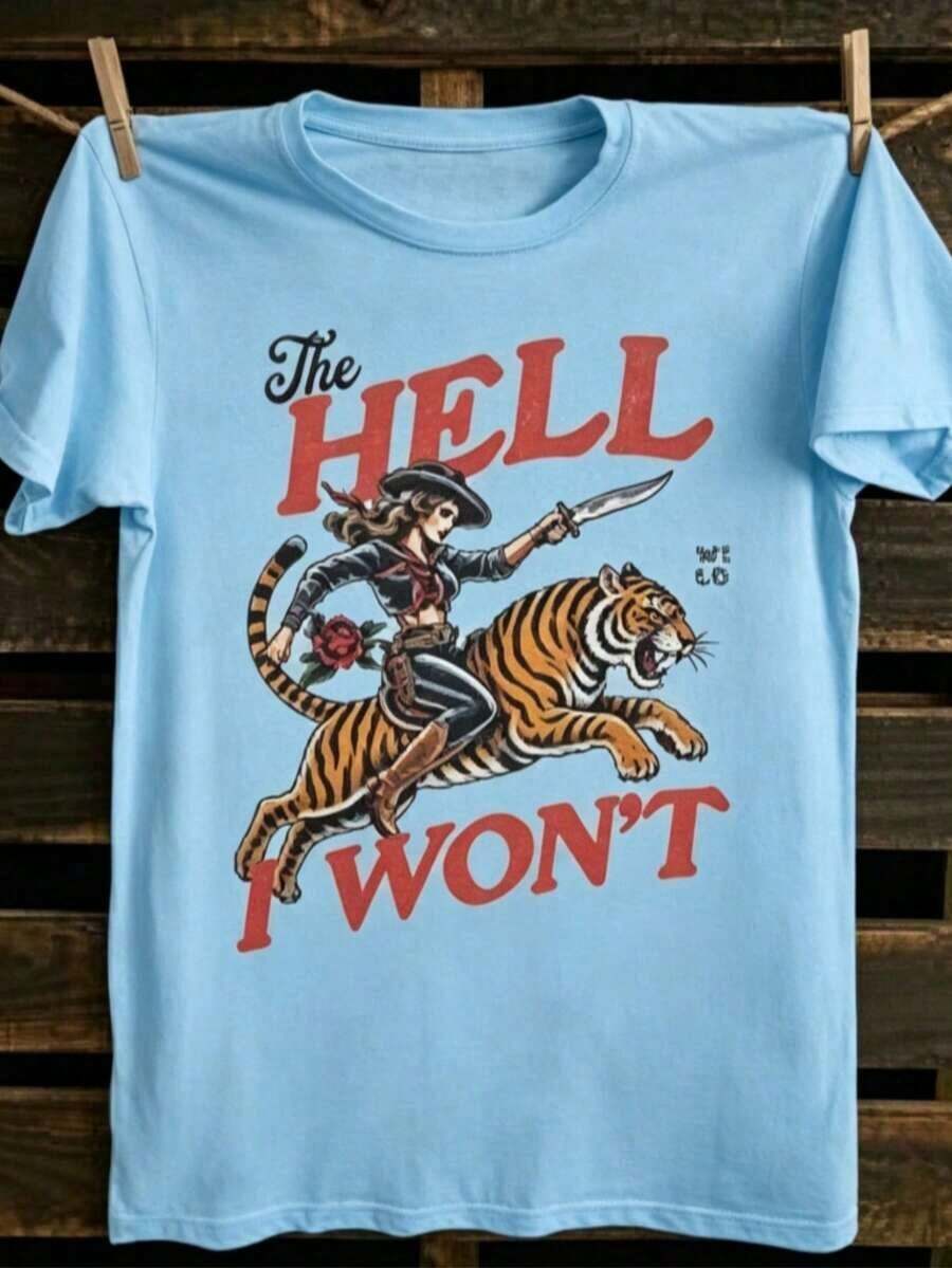Camiseta de Mujer "The Hell I Won't" Estilo Cowgirl – Camiseta de Cuello Redondo con Gráficos Retro de Motociclista y Tatuaje Western, Top Casual Estilo Wild Western. Esta es una camiseta de manga corta para mujer, suave, agradable al tacto, versátil y de puro algodón, adecuada para el uso diario, salidas informales y ropa deportiva. Es una camiseta de algodón puro para mujer, holgada, cómoda y deportiva, ideal para primavera/verano, perfecta como capa base. - Azul - Ver 1
