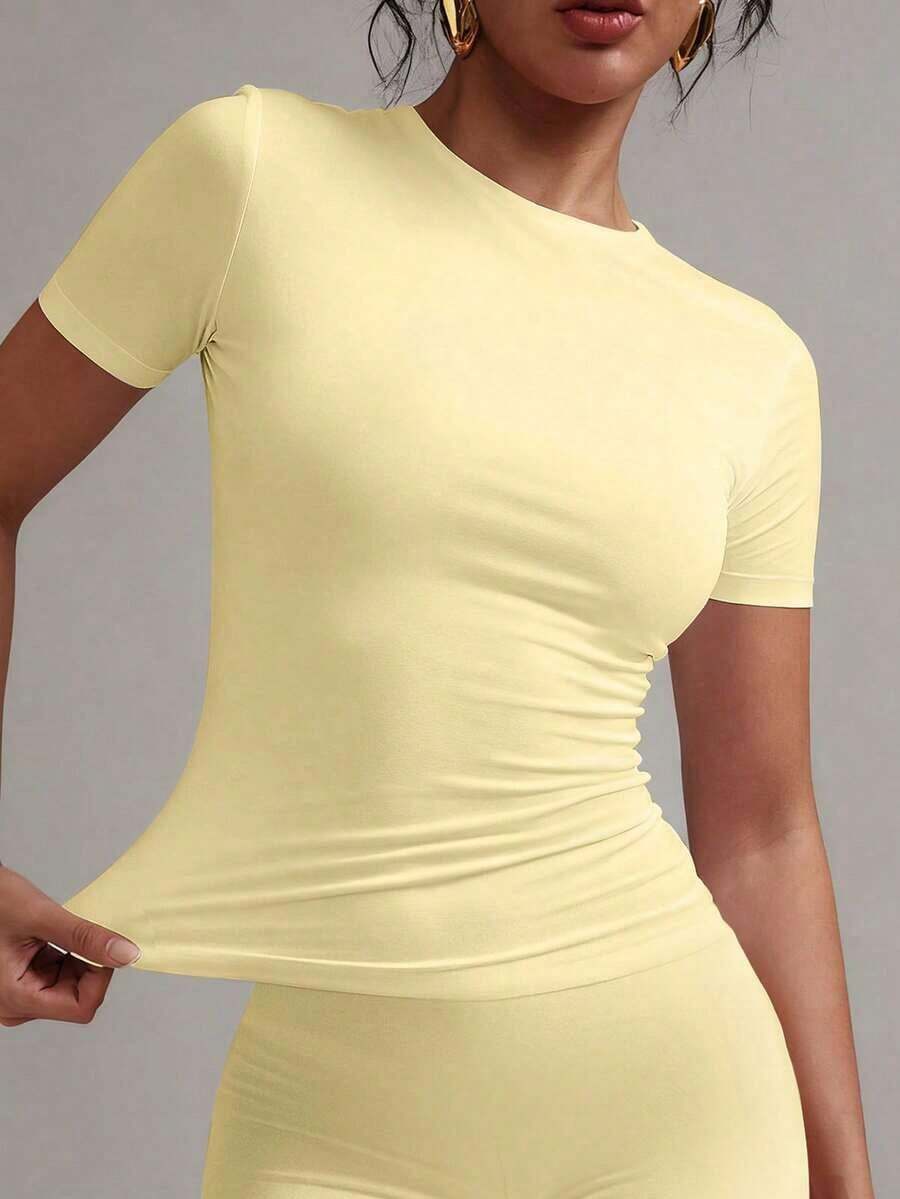 de manga corta y cuello redondo, blanca y sólida, ajustada y deportiva, para mujer, verano, modelo 2025 - Amarillo - Ver 1