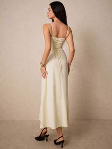 Vestido largo elegante de color crema con escote de corazón y detalles de volantes - perfecto para eventos formales, bodas de verano y citas románticas en la cena, vestimenta de mujeres para el Día de San Valentín, atuendos de mujeres amarillos, vestidos de mujeres en tonos pastel, vestidos elegantes para mujeres, vestidos de graduación blancos, vestidos de verano para mujeres, vestido de fiesta del té - Albaricoque - Ver 9