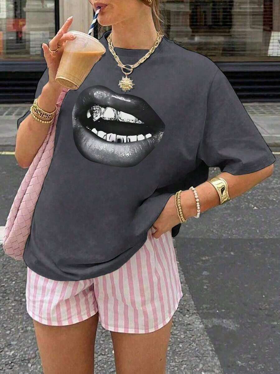 Envío gratis, entrega local enéxico, entrega en 4 días. Camiseta de verano para mujer, casual, con estampado personalizado, cuello redondo, moderna y versátil.Tops de Verano, Top Blanco, Top Rosa - Gris Oscuro - Ver 1