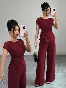 Blusa azul plisada con lazo ajustable en la cintura y pantalones anchos de tiro alto con bolsillos, conjunto elegante y casual para la oficina - Burdeos - Ver 4