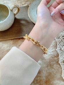 1 chiếc đồng hồ đeo tay nữ hình vuông, mạ vàng, máy quartz, thiết kế tối giản và thời trang, phù hợp để đeo hàng ngày, là lựa chọn quà tặng tuyệt vời cho các dịp lễ. - Vàng - Xem 4