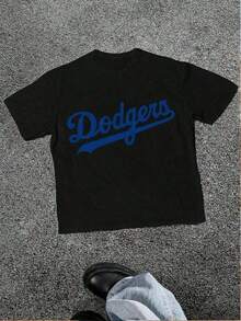 Loose-Fitting, Breathable Summer T-Shirt With A Dark Blue Dodgers Logo In Bold Handwritten Lettering, Paying Homage To Classic Baseball Heritage And Team Glory While Maintaining A Street Style; Women's 100% Cotton Casual Short-Sleeved T-Shirt. Y2K Style Sportswear, Round Neck, 100% Cotton, Soft Fabric, Short Sleeve. - 黑色 - 查看 2