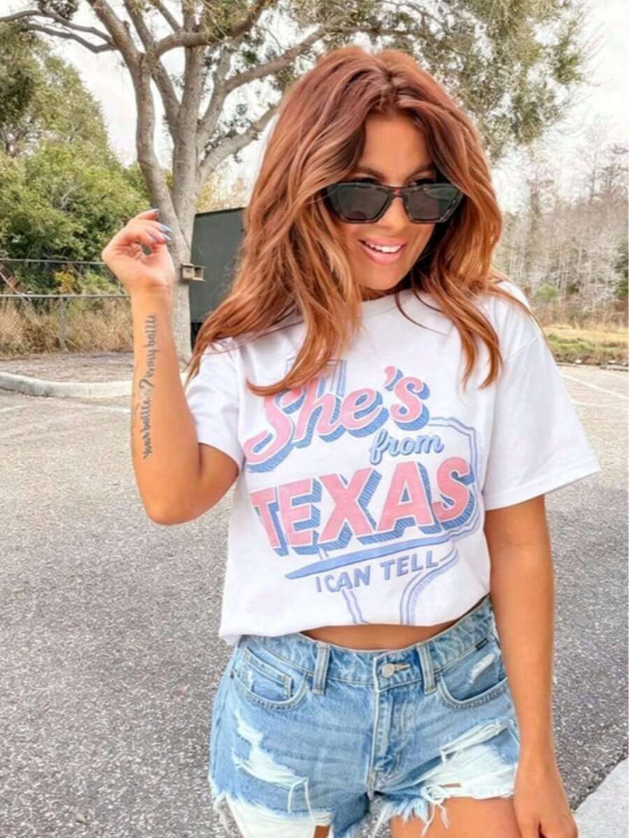 Camiseta de manga corta blanca de corte relajado con estampado gráfico de patrón retro, para mujer, combina con todo, suave. - Blanco - Ver 1