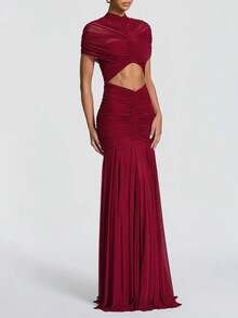 Solid Color Pleated Hollow Out Design Elegant Waist Fitted Bridesmaid Dress, Suitable For Weddings And Banquets - Burgundy - View 3