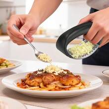 1 Arc-Shaped Stainless Steel Garlic Press, A Labor-Saving Manual Garlic Masher That's Easy To Clean And Comfortable To Hold, A Household Kitchen Tool For Quickly Making Garlic Paste, Suitable For Both Chinese And Western Cooking. - Multicolor - View 5