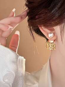 1 Bộ khuyên tai đính ngọc trai hình chữ cái, trang sức nữ thanh lịch và thời trang, bộ khuyên tai hình ngôi sao vàng, thích hợp làm quà tặng ngày Valentine. - Xem 7