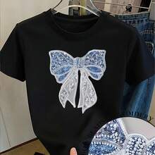 Estilo de apliques bordados - Ropa de moda para mujer, nueva colección primavera/verano, con un diseño único, dulce y juvenil, que presenta un aplique de lazo de perlas y lentejuelas, cuello redondo, mangas cortas, blusa holgada y casual, adecuada para el día a día y las citas, blusa versátil, ropa urbana moderna para salidas cotidianas, lavable aáquina. - Negro - Ver 1