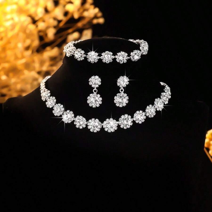 Set di gioielli di lusso e raffinato da 4 pezzi, composto da collana, orecchini, bracciale con cristalli, adatto per uso quotidiano, matrimoni, banchetti e feste, regalo elegante e versatile, accessori di alta qualità - Argento - Visualizzare 1
