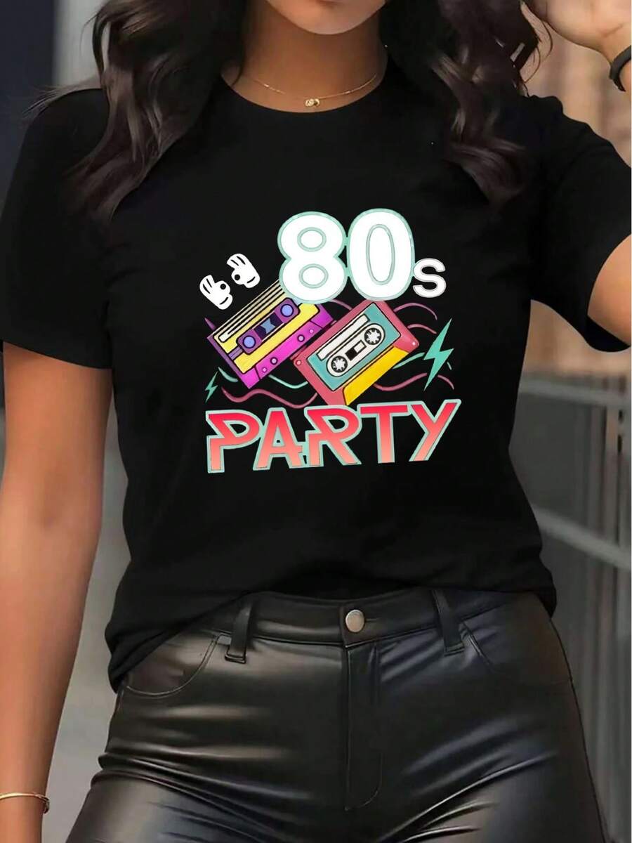 Women's Retro 80s Cassette Print T-Shirt - Nostalgic 80s Party Outfit, Short-Sleeved Crew Neck T-Shirt With Iconic Cassette Print, Comfortable And Casual Fit, Suitable For Festivals, Themed Events And Everyday Retro Style. - 黑色 - 查看 1