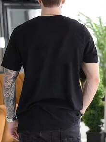 2026 New Trendy Men'S T-Shirt Camiseta De Manga Corta  Con Estampado Core Denim Y Texto En Blanco Rojo Y Gris Para Uso Diario Casual Y Ocasiones Urbanas Modernas Comfortable And Versatile Everyday Outfits - Negro - Ver 2
