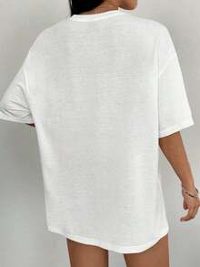 Camiseta de manga corta con cuello redondo, estampado de leopardo y diseño de cerezas, de corte holgado para mujer, adecuada para festivales de música, vacaciones y reuniones urbanas, ropa de verano y navidad. - Blanco - Ver 3