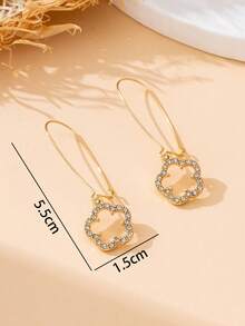 1 đôi bông tai treo mặt cỏ bốn lá may mắn màu vàng bóng ngọt ngào phong cách Pháp sang trọng tối giản thanh lịch cho nữ - Vàng - Xem 6