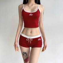 Conjunto de trajes de verano Y2K para mujer, camisola Sexy ajustada con espalda descubierta y contraste de letras bordadas, Tops + pantalones cortos de cintura elástica con cordón - Rojo - Ver 1