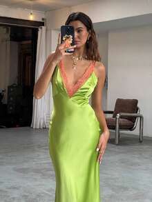 Vestido de tirantes de encaje, nueva colección verano 2026 estilo europeo y americano, escote en V sensual con bordes de encaje delicado. - Verde - Ver 3