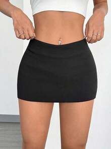 2 Faldas mini, minimalista, moda, informal, de unicolor - Blanco y Negro - Ver 3