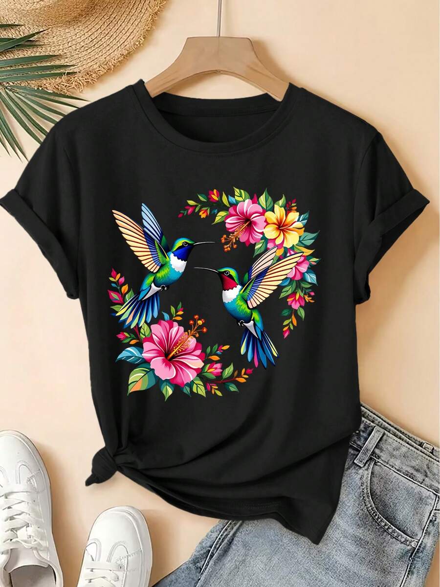 Spring/Summer 2026, New Women's Short Sleeve T-Shirt With Round Neck And Tropical Hummingbird Floral Print, Vintage Distressed Style, Casual Top, Soft Knit Fabric, High-Quality Women's Clothing. | Fun And Original Design | Suitable For Everyday Wear In Spring, Summer, And Autumn. | Fun And Youthful T-Shirt - Unisex Vintage Urban Style, Loose Fit, Cotton, Short Sleeve, And Round Neck - 黑色 - 查看 1