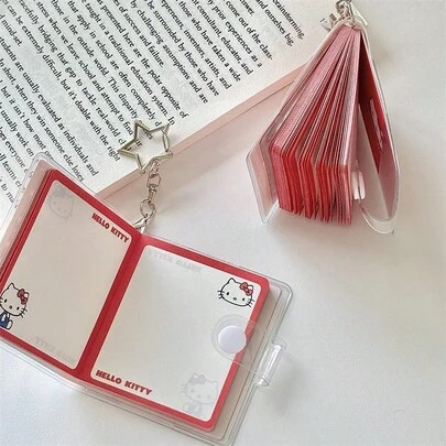 SANRIO Sổ tay mini Hello Kitty ngẫu nhiên (1/2 chiếc), mặt dây chuyền hoạt hình trong suốt, sổ tay mini cầm tay tiện dụng cho học sinh, thích hợp làm quà tặng Ngày Valentine, đám cưới, phụ kiện du lịch, quà sinh nhật, Ngày của Mẹ, lựa chọn hoàn hảo cho học sinh.