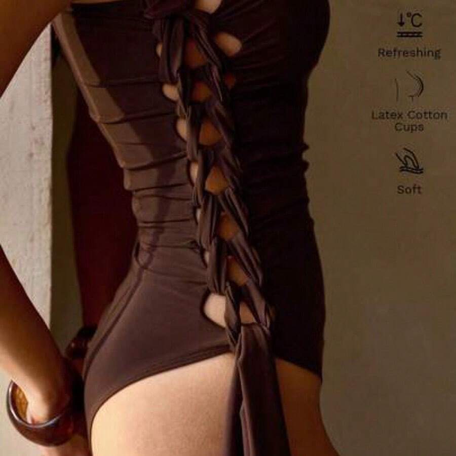 PREMIUM 1PC HANDMADE CROCHET DETAIL REMOVABLE STRAP CONVERTIBLE ELEGANT ROMANTIC ONE-PIECE SWIMSUIT FOR VACATION - Café integral - Ver 1