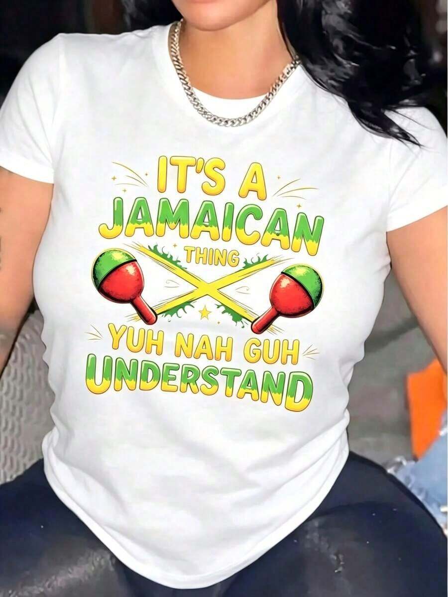 Camiseta estampada estilo jamaicano - presenta un llamativo eslogan "Jamaican Vibes" combinado con coloridos patrones reggae, diseño casual de cuello redondo, adecuada para todas las estaciones, lavar a mano únicamente, cómoda de llevar.| Camiseta divertida con estampado| Tela elástica, camiseta con temática de Jamaica - Blanco - Ver 1