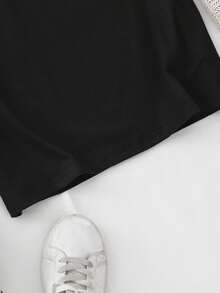 Highway Beauty: The Charm Of Vintage Women On The Dusty Highway - A Vibrant Sports T-Shirt For Women's Fashion And Leisure - Comfortable Short-Sleeved Crew Neck T-Shirt For All Seasons - 黑色 - 查看 6