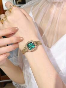 New Fashionable Gold Bangle Watch For Women, Vintage Luxury Minimalist Elegant Lightweight Versatile Quartz Watch, Great Gift For Ladies - Gold - View 20