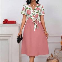 Vestido midi con estampado floral y cuello en V para mujer, vestido de manga corta con corte en A y patchwork de rosas para ocasiones informales, vacaciones y invitadas a bodas - Verde oscuro - Ver 4