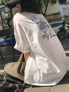 Camiseta de manga corta con cuello redondo y estampado floral y de letras para mujer , estilo casual versátil para uso diario, camisetas gráficas para mujer, estilo vintage urbano, unisex, holgada, de algodón, de manga corta y cuello redondo. - Blanco - Ver 5