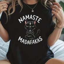 Camiseta Namaste Madafakas para mujer - Divertido estampado de meditación y símbolo Om, slogan sassy de canto sánscrito, top casual de cuello redondo - Negro - Ver 1
