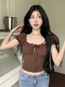 甜辣蝴蝶结花瓣袖短袖T恤，新款夏季女士露肩高端上衣 - 棕色 - 查看 3