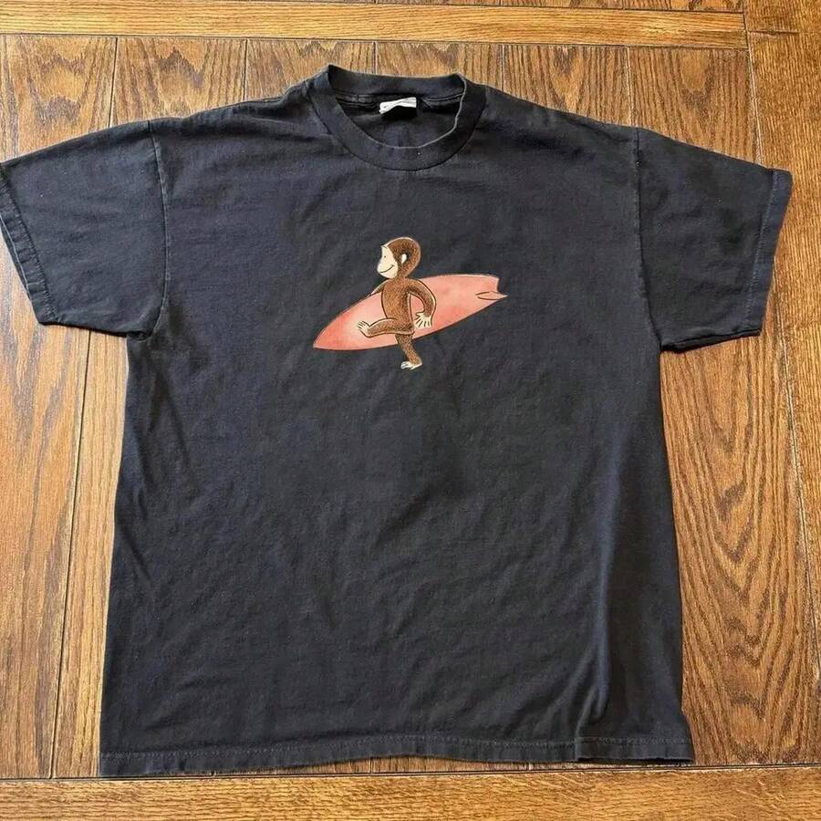 2026 Summer New Arrival [100% Cotton][Graphic Tee] Surfing Graphic T-Shirt – Tee, Cute Cartoon Monkey Shirt, Unisex Casual Streetwear Top, Unisex Shirt, Gift For Her For Him Daily Retro Street T-Shirt - màu đen - Xem 1