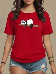 Panda Lying On A Branch Conveying Calm And Tenderness, A Symbol Of Rest And Inner Balance. Women's T-Shirt, 100% Soft And Comfortable Cotton, Ideal For Dressing With A Relaxed Attitude, Maija Woman. - 紅色 - 查看 8