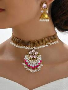Conjunto de joyería de 3 piezas con collar y aretes con borlas de perlas falsas exageradas - Dorado - Ver 6