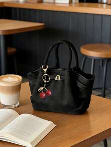 Tas Ember Kulit Suede Desain Niche Musim Gugur/Dingin Eropa dan Amerika dengan Tali, Tas Tangan Fashion Jalanan Wanita untuk Belanja, Bepergian, Pesta, Hadiah (Termasuk Liontin) - Hitam - View 4