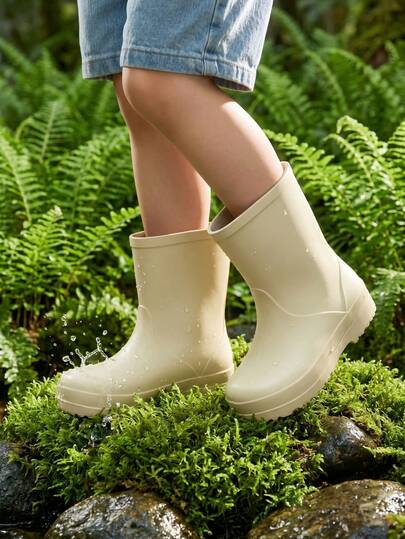 Giày đi mưa thời trang cho bé gái, màu kaki, kiểu dáng đơn giản và dễ thương, thích hợp cho việc câu cá và vui chơi giải trí vào những ngày mưa, giày đi nước đế mềm thoải mái, giày cổ thấp đi suối, giày đi mưa.