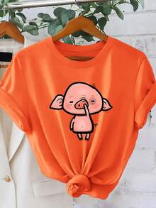 Women's T-Shirt With A Fun Piglet Looking At Its Nose Print | Fun Cartoon Style, Crew Neck, And Short Sleeves | Cute And Casual Top That Catches The Eye | Resort Style Clothing For Spring/Summer 2026 | Stylish Women's Retro-Style Clothing For Parties And Everyday Wear - Unisex Short-Sleeved, Crew Neck, Loose-Fitting Cotton T-Shirt With A Vintage Urban Style - 杏色 - 查看 11
